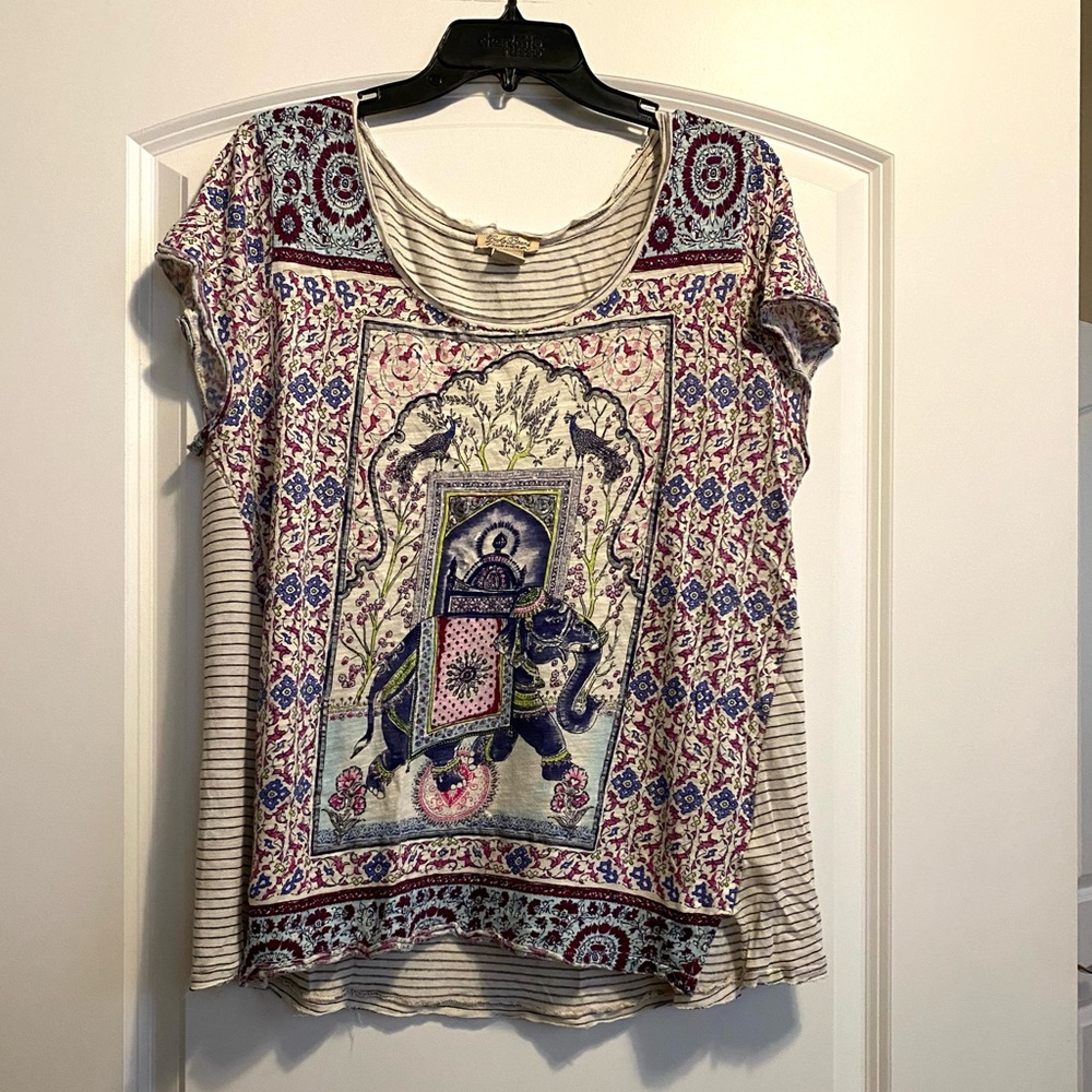 Tribal short sleeve shirt with elephant